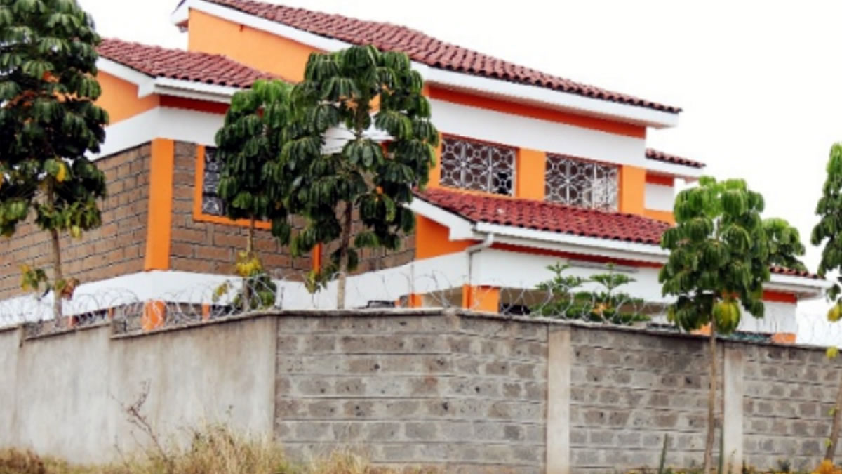 Mutungoni Road Kinanie House.